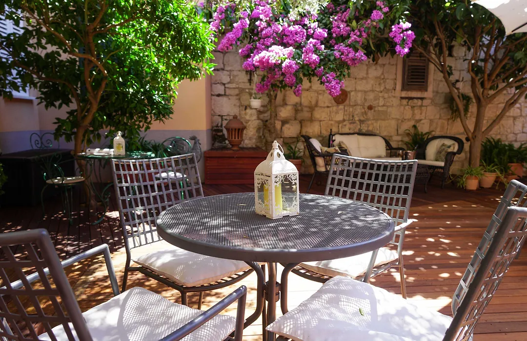 Boutique Guest Accommodation Zephyrus-1
