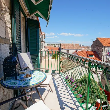 Boutique Guest Accommodation Zephyrus-3